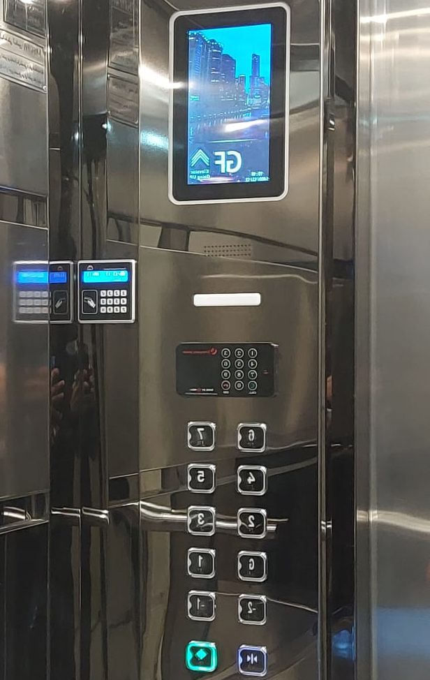 آسانسور کارتی هوشمند